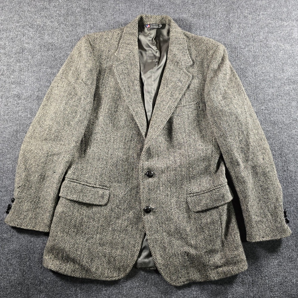 Vintage Mens Grey Herringbone Scottish Wool Blazer Two Button Sport Coat USA